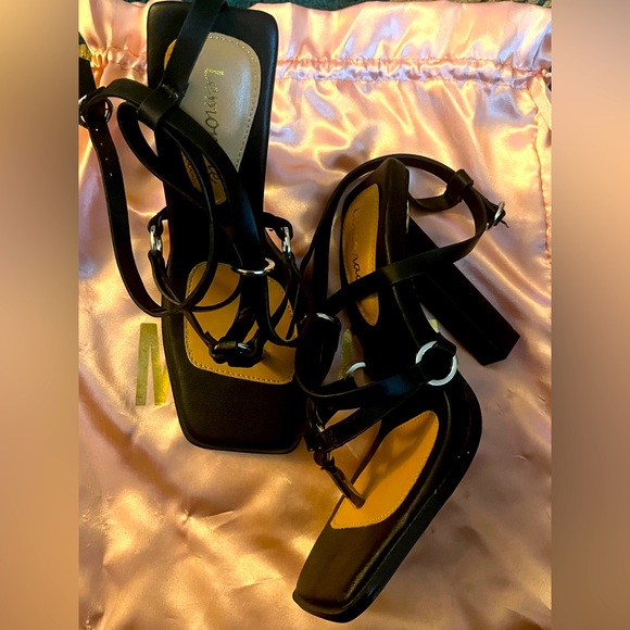 Strappy sandal stiletto heels - Picture 1 of 4